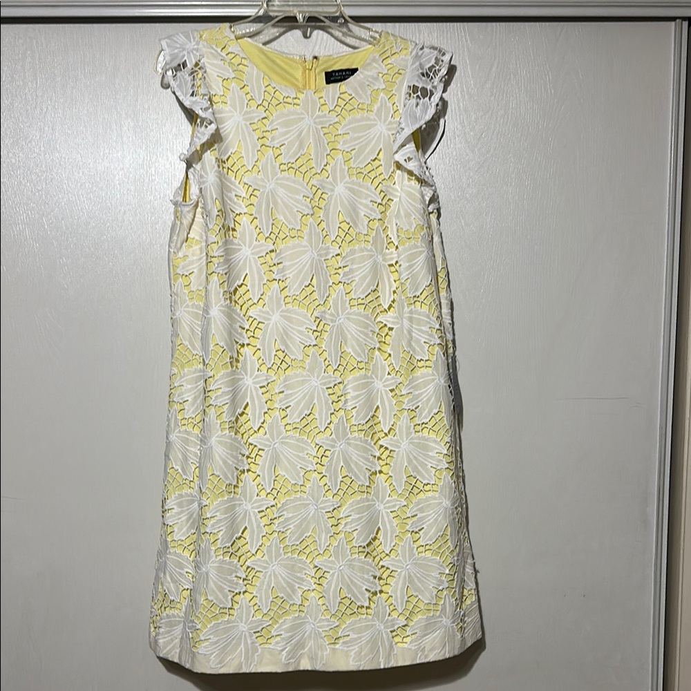 🆕Tahari White/Lemon Lace women Dress Size 14